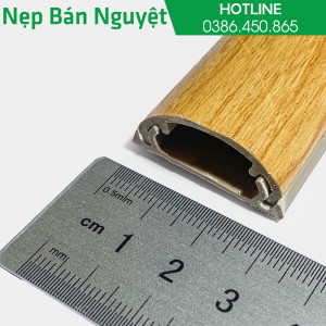 Nẹp bán nguyệt vân gỗ 30x12mm - dài 1m2